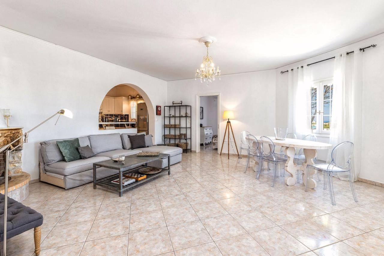 Daphne'S Lux Villa Paraspori  Ngoại thất bức ảnh